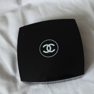CHANEL Illuminating Powder Compact with Logo